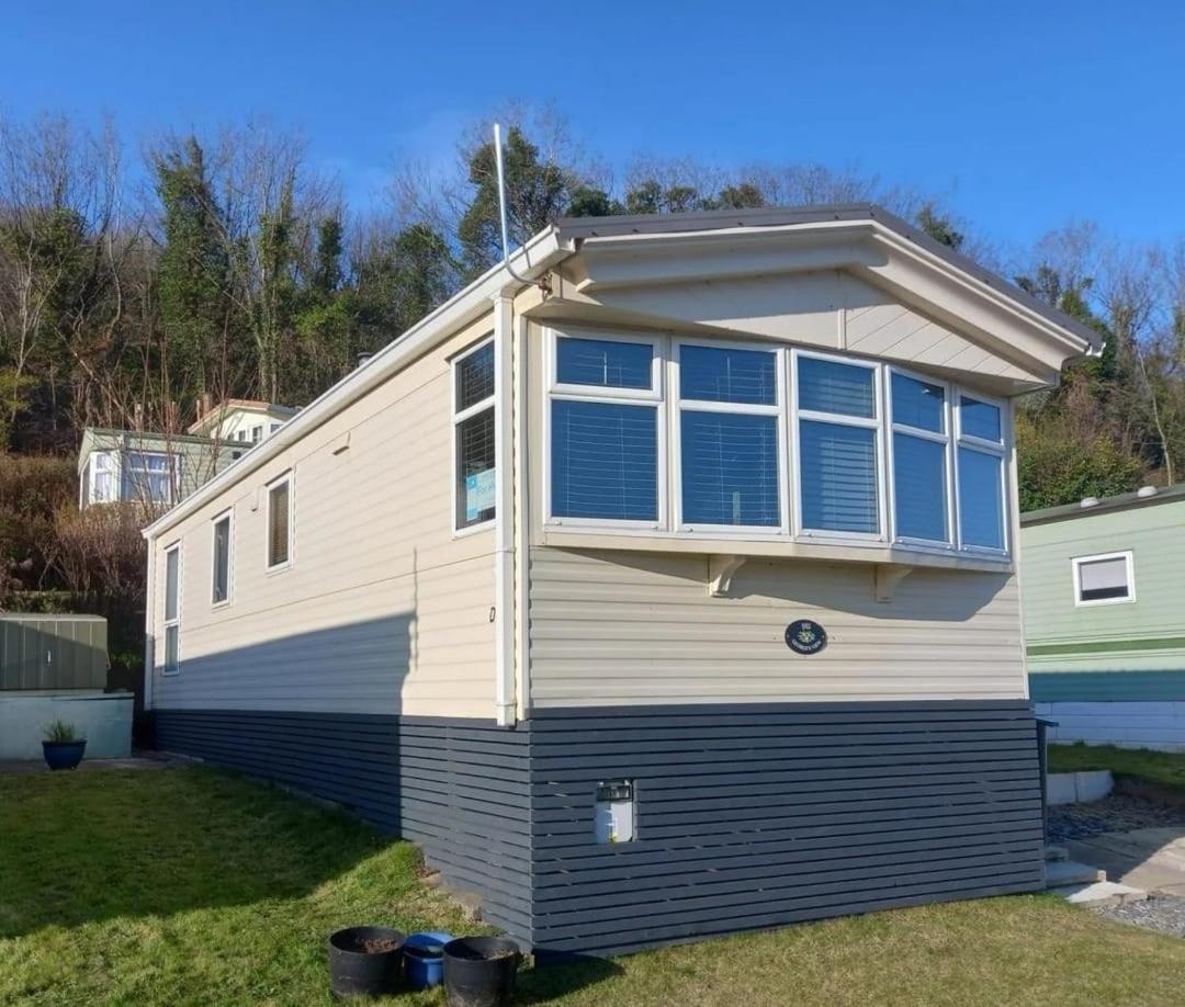Wonderful 2 Bedroom Mobile Home Αμπερίστγουιθ Εξωτερικό φωτογραφία