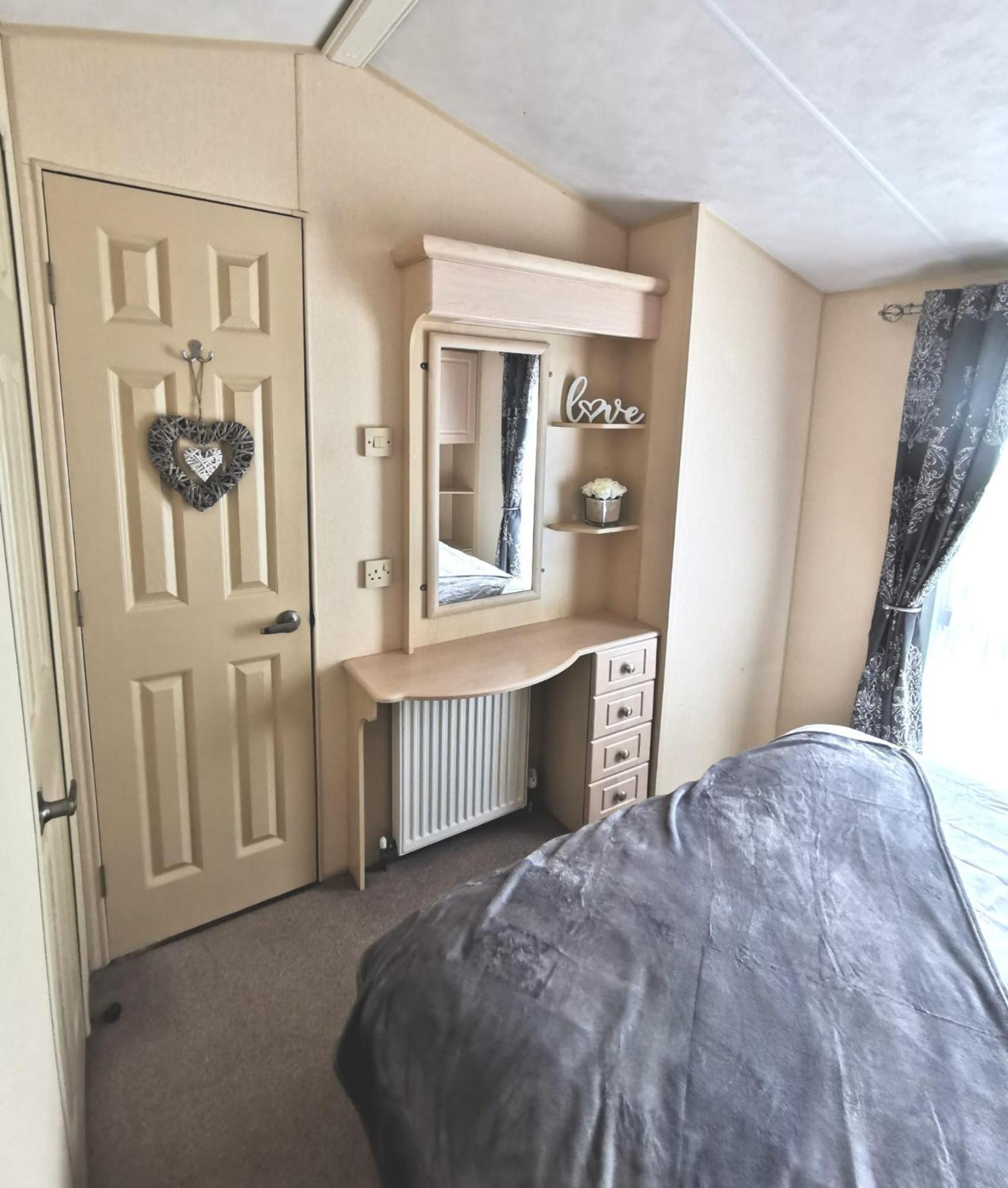 Wonderful 2 Bedroom Mobile Home Αμπερίστγουιθ Εξωτερικό φωτογραφία